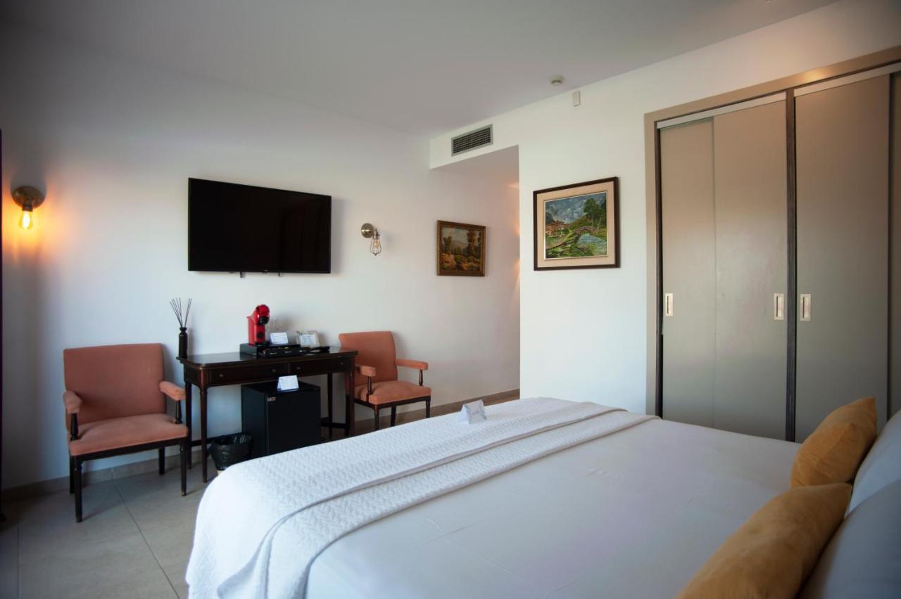 Hotel Aires De L'Emporda Vilacolum Esterno foto